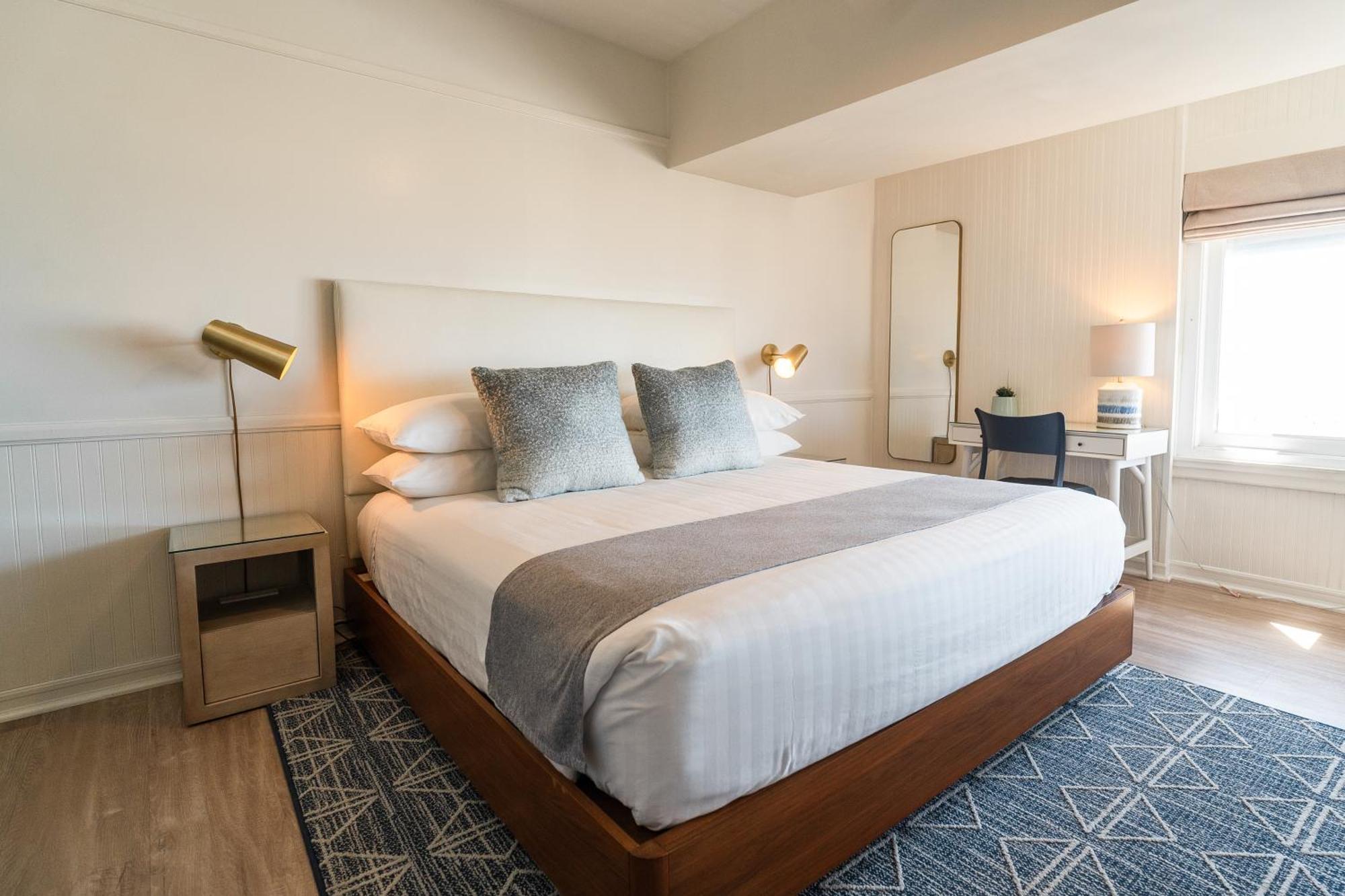 Newport Beach Hotel Екстериор снимка
