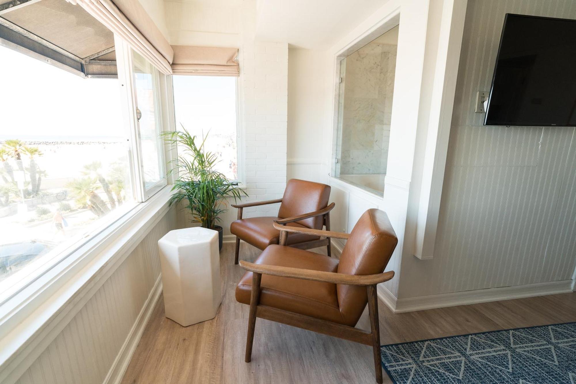 Newport Beach Hotel Екстериор снимка