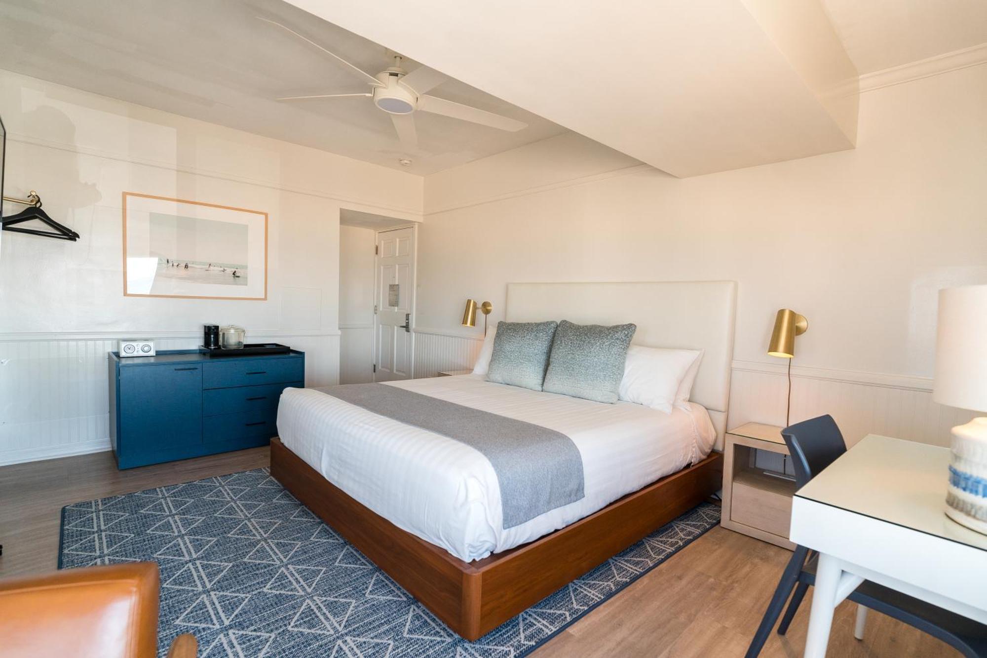 Newport Beach Hotel Екстериор снимка