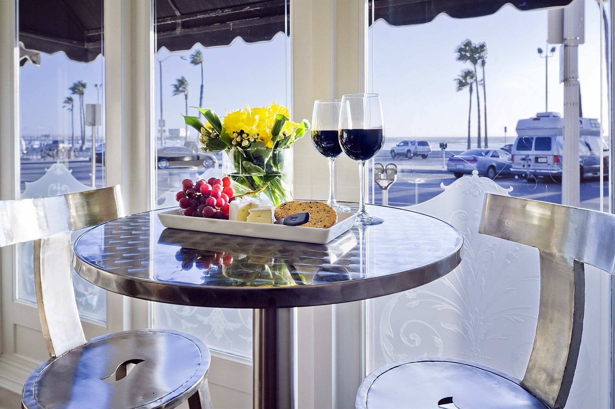 Newport Beach Hotel Екстериор снимка