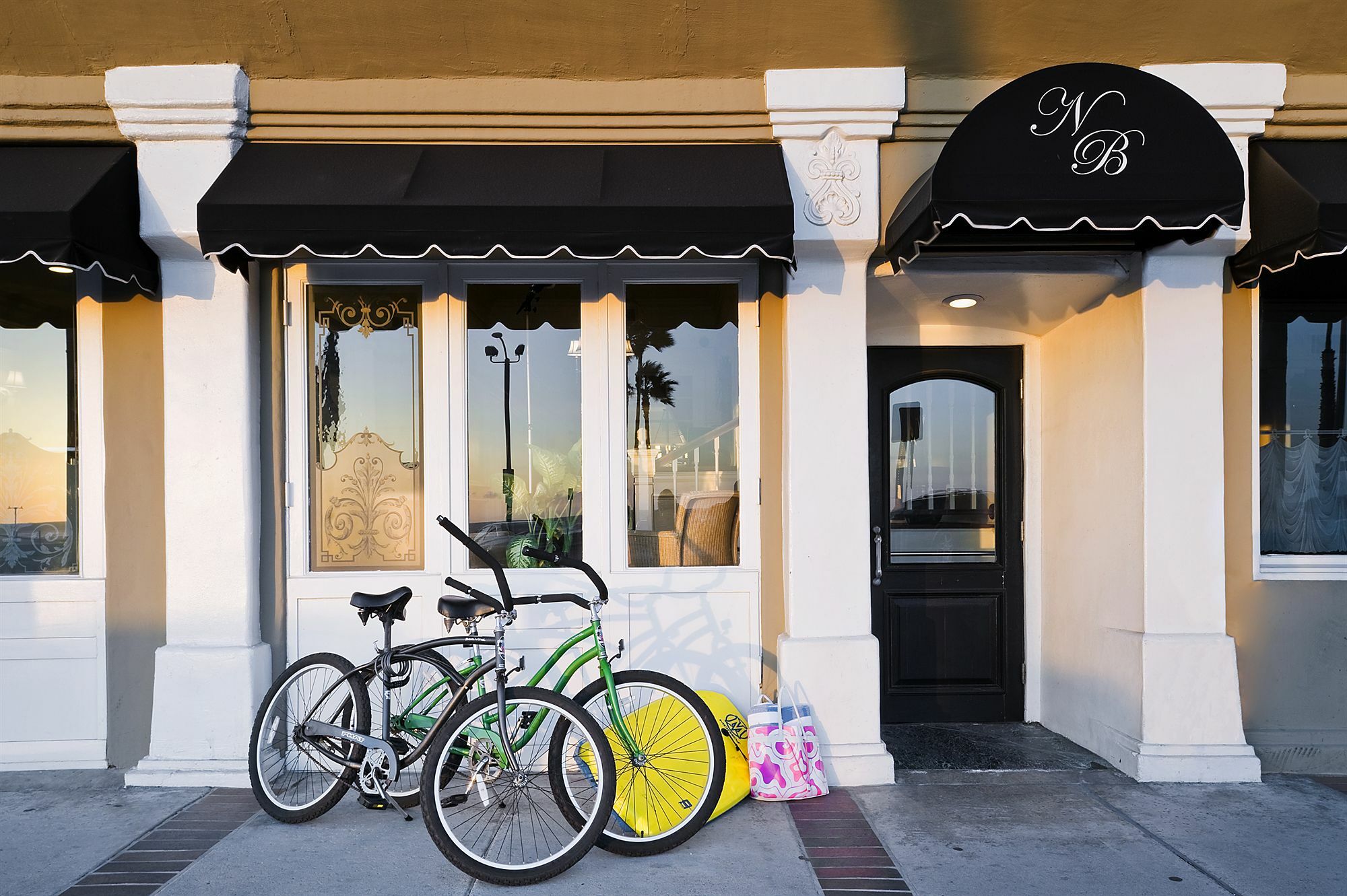 Newport Beach Hotel Екстериор снимка